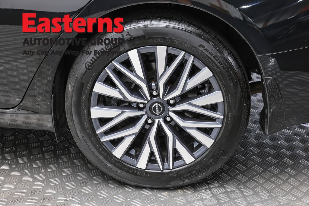 Used 2023 Nissan Altima 2.5 SV FWD image 10