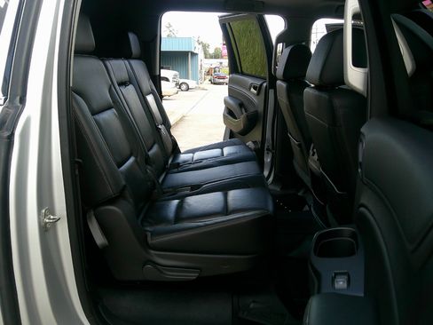 Used 2019 Chevrolet Suburban LT w/ Texas Edition Package image 16