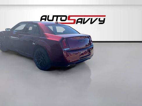 Used 2023 Chrysler 300 Touring w/ Sport Appearance Package RWD image 5