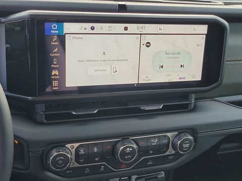 New 2026 Jeep Gladiator Mojave image 8