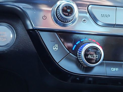 Used 2022 Kia Telluride SX w/ SX Prestige Package image 19