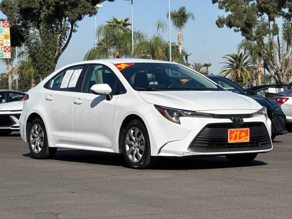 Used 2024 Toyota Corolla LE FWD image 7