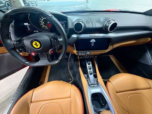 Used 2020 Ferrari Portofino RWD image 15