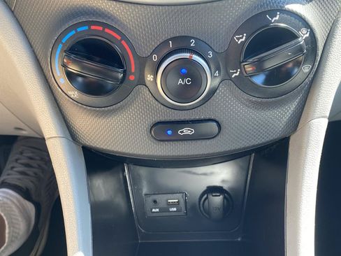 Used 2017 Hyundai Accent SE FWD image 14