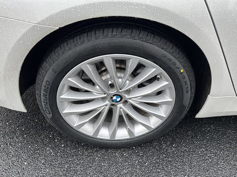 Used 2022 BMW 530i w/ Executive Package image 35