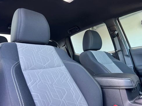 Used 2021 Toyota Tacoma TRD Off-Road w/ Technology Package image 17