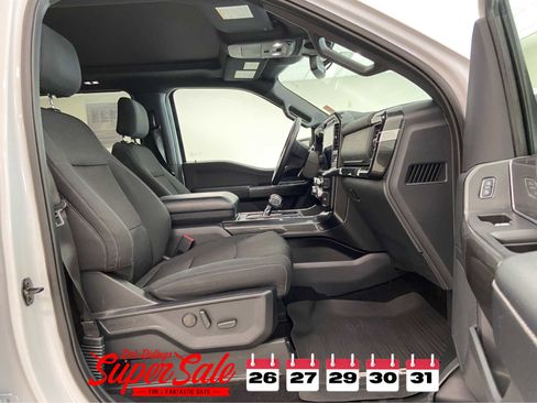 Used 2022 Ford F150 XLT w/ Equipment Group 302A High image 17