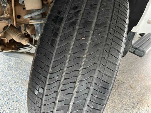 Used 2023 Chevrolet Silverado 1500 High Country w/ Technology Package image 34