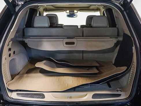 Used 2017 Jeep Grand Cherokee Overland image 26