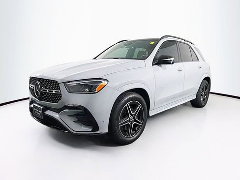 Used 2025 Mercedes-Benz GLE 450e 4MATIC image 3