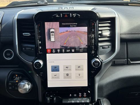 Used 2023 RAM 1500 Laramie image 31