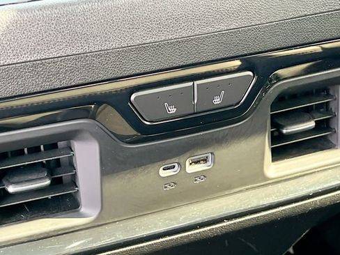 Used 2024 GMC Sierra 2500 AT4 w/ AT4 Premium Plus Package image 27