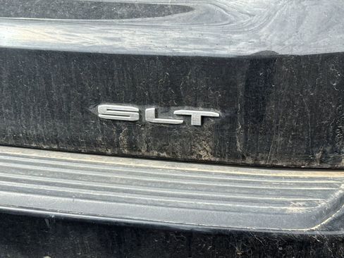 Used 2023 GMC Yukon XL SLT AWD/4WD image 10