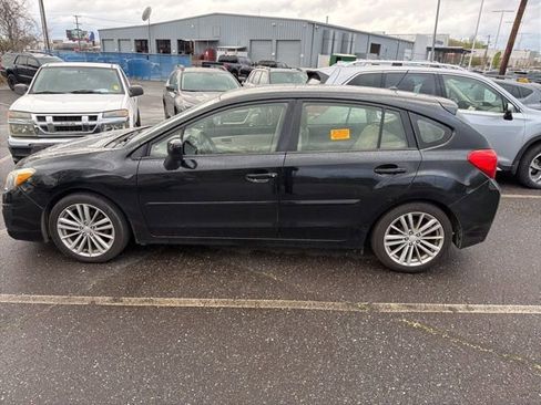 Used 2012 Subaru Impreza 2.0i Premium image 8