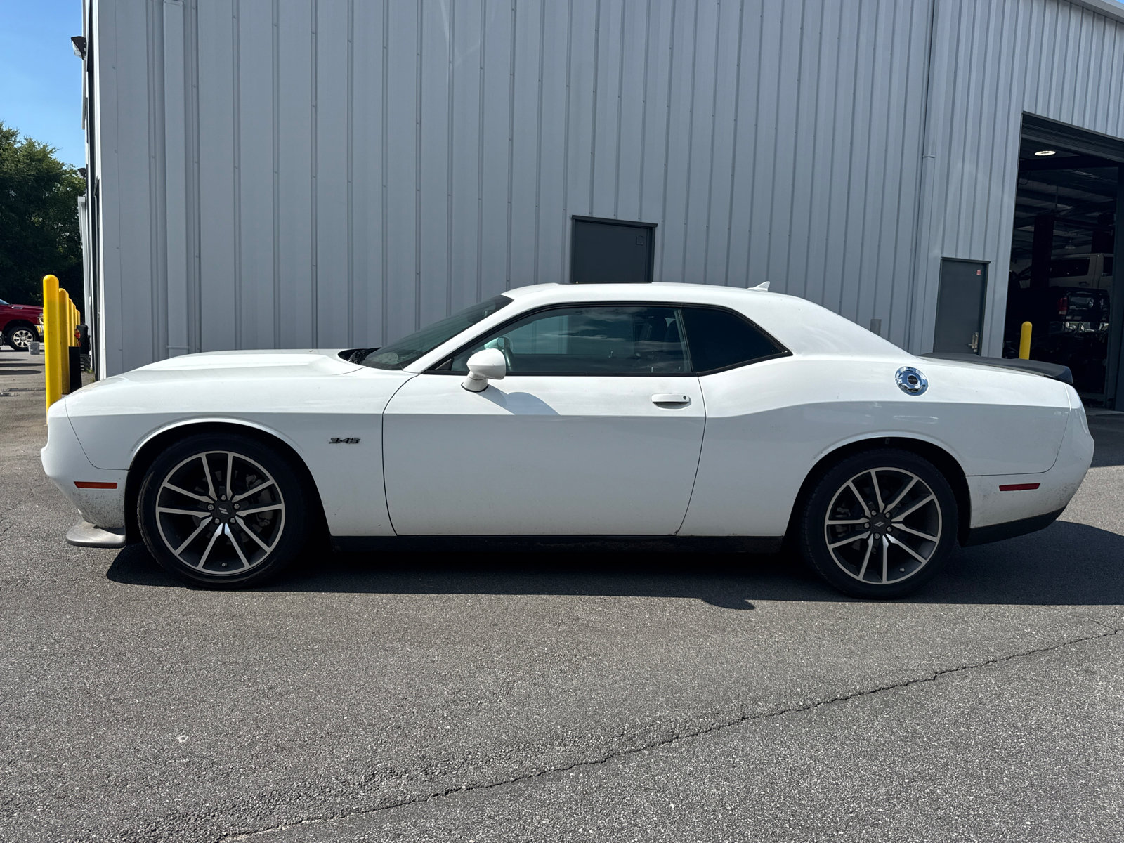 Certified 2023 Dodge Challenger R/T w/ Plus Package RWD image 8