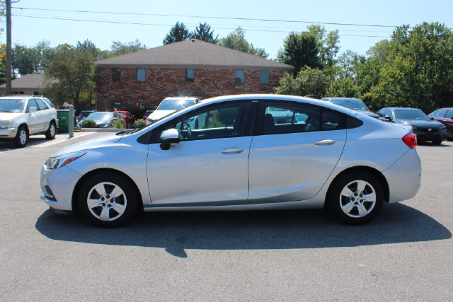 Used 2016 Chevrolet Cruze LS FWD image 5
