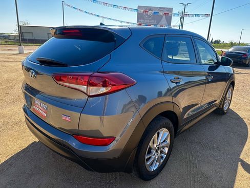 Used 2018 Hyundai Tucson SE w/ Cargo Package image 5