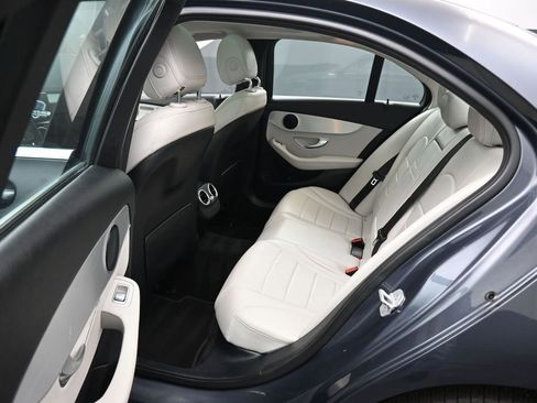 Used 2016 Mercedes-Benz C 300 4MATIC Sedan image 31
