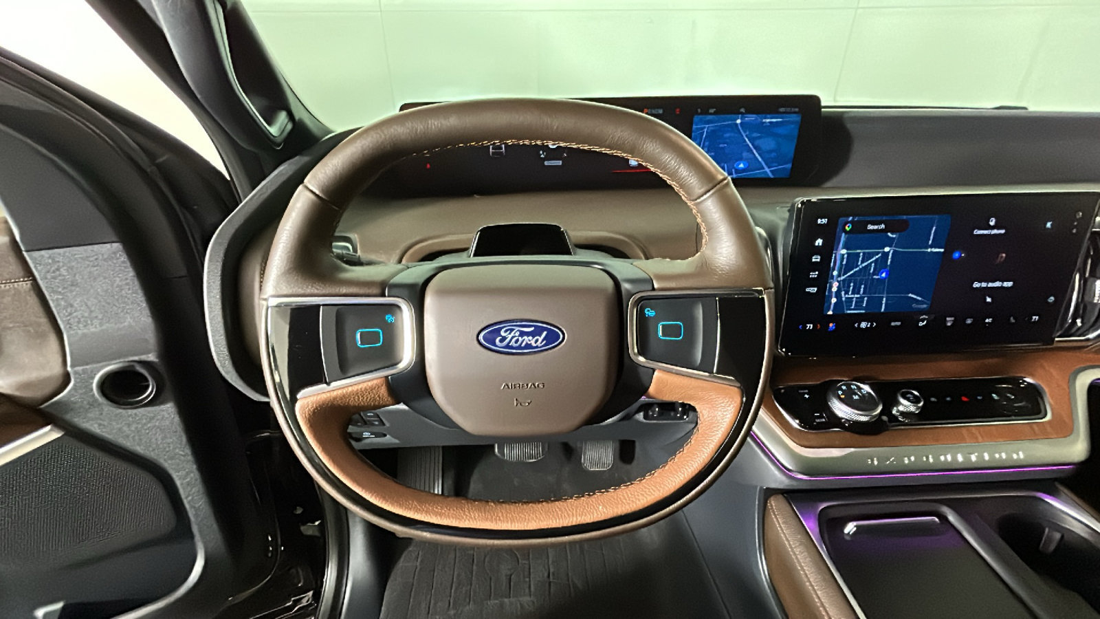 Used 2025 Ford Expedition Max King Ranch AWD/4WD image 18