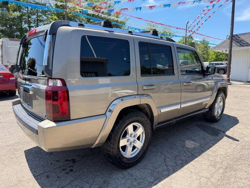 Used 2006 Jeep Commander Limited AWD/4WD image 4