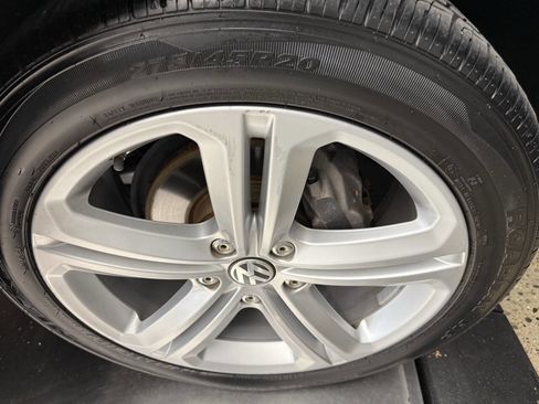 Used 2014 Volkswagen Touareg VR6 image 35