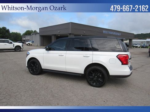 Used 2022 Ford Expedition XLT RWD image 9