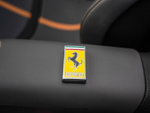 Used 2024 Ferrari SF90 Spider image 37