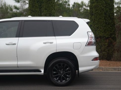 Used 2023 Lexus GX 460 Premium image 6