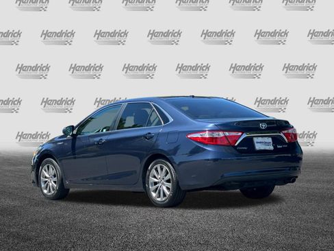 Used 2017 Toyota Camry XLE w/ Moonroof Package FWD image 7