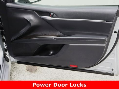 Used 2024 Toyota Camry LE image 32