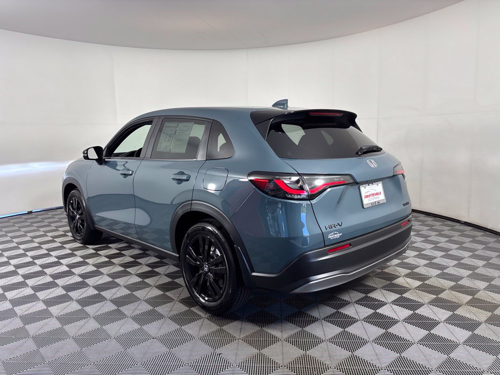 Used 2027 Honda HR-V Sport image 8