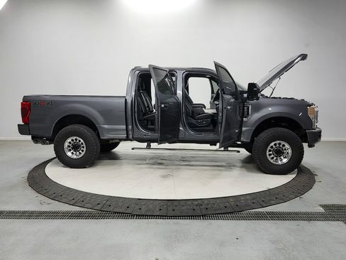 Used 2021 Ford F250 Platinum AWD/4WD image 16