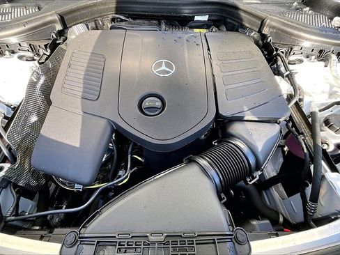 Used 2026 Mercedes-Benz GLC 300 4MATIC image 9