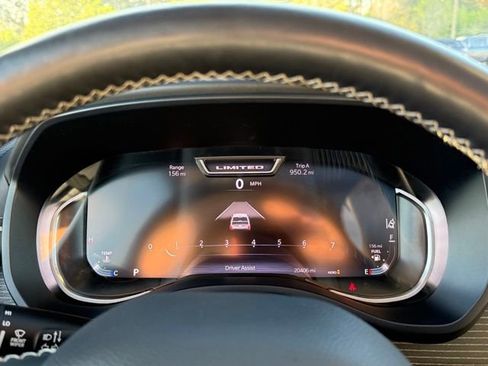 Used 2024 RAM 1500 Limited image 17