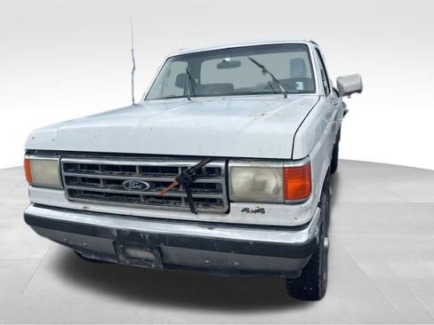 Used 1991 Ford F250 4x4 Regular Cab image 2