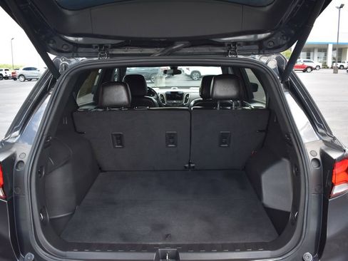 Used 2022 Chevrolet Equinox RS w/ Infotainment Package AWD/4WD image 11