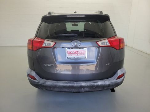 Used 2014 Toyota RAV4 LE FWD image 6