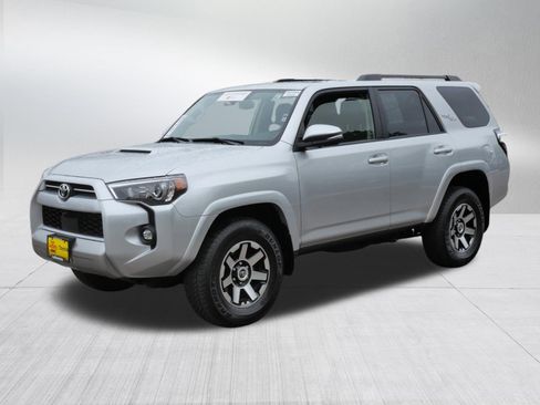Certified 2023 Toyota 4Runner TRD Off-Road Premium w/ Off Road Premium Plus Package AWD/4WD image 3