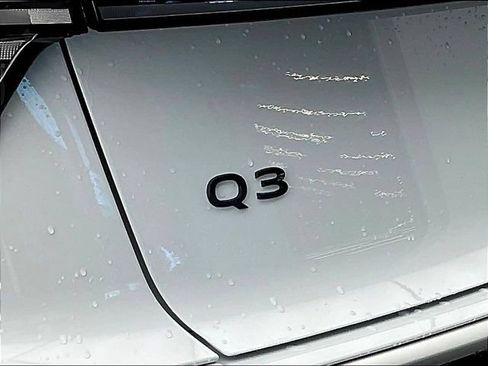 New 2026 Audi Q3 quattro 2.0T AWD/4WD image 9