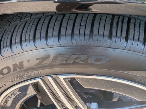 Used 2026 Mercedes-Benz GLE 450 4MATIC image 11