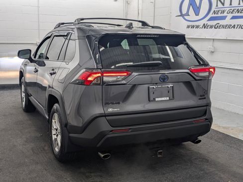 Used 2021 Toyota RAV4 XLE w/ XLE Grade Weather Package image 26