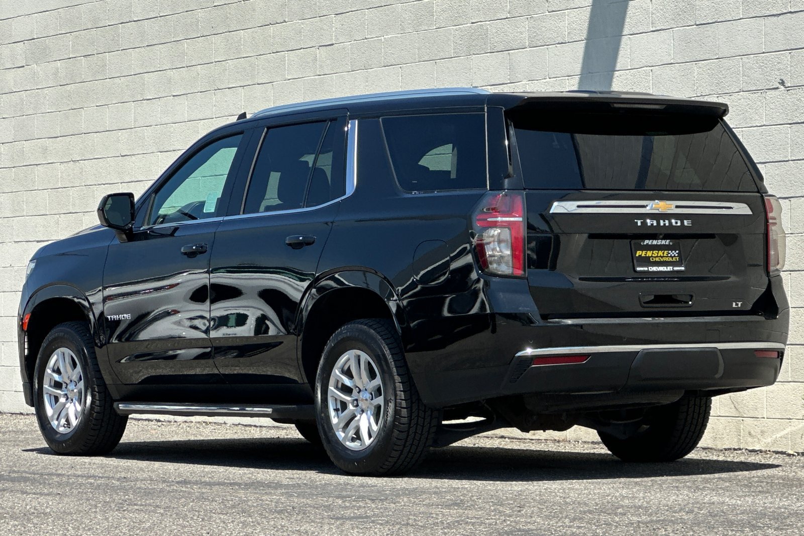Used 2024 Chevrolet Tahoe LT AWD/4WD image 6