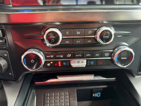 Certified 2024 Ford F350 Lariat w/ Lariat Ultimate Package image 32