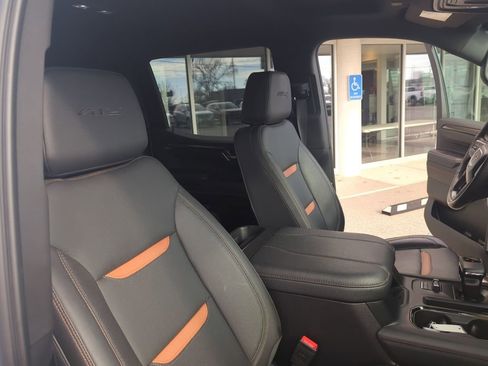 Used 2024 GMC Sierra 1500 AT4 w/ Technology Package image 36