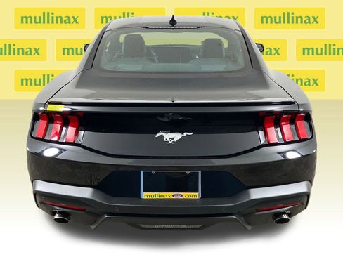 Certified 2025 Ford Mustang Premium image 9