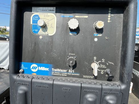 Used 2016 Ford F550 4x4 SuperCab Super Duty image 22