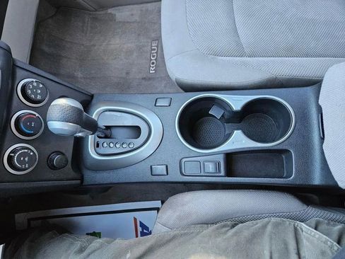 Used 2015 Nissan Rogue S w/ Convenience Package image 16