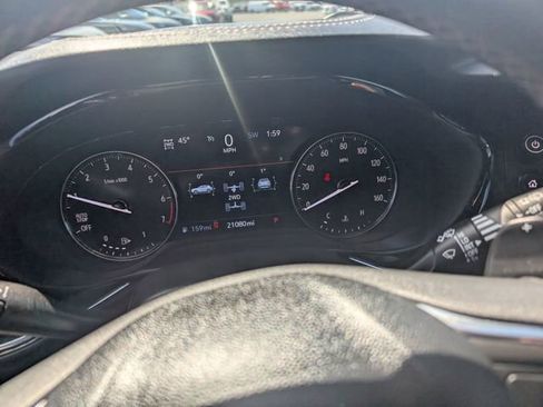 Used 2023 Buick Envision Essence image 19