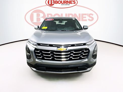 Used 2025 Chevrolet Equinox LT FWD image 5