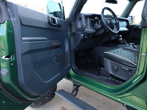 Used 2024 Ford Bronco Big Bend image 37